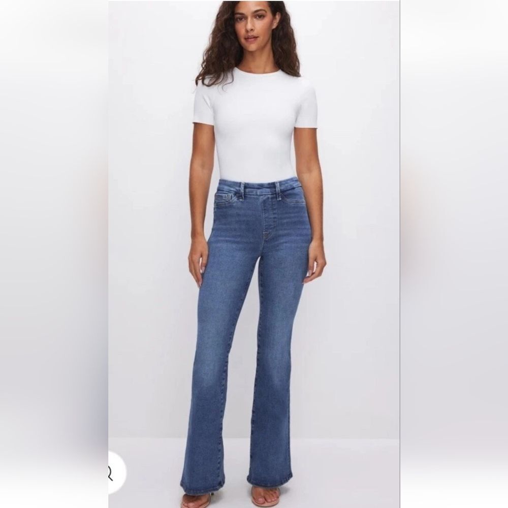 Good American Jeans Power Stretch Pull On Flare Leg Stretch Denim 2 - Picture 2 of 5